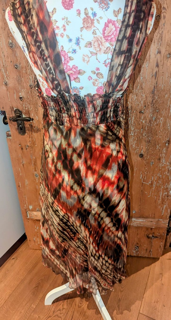 Vestiti: Elegantes Sommerkleid Seide Gr. 40 – Usato da Altendorf venduto da Eistoelter 2