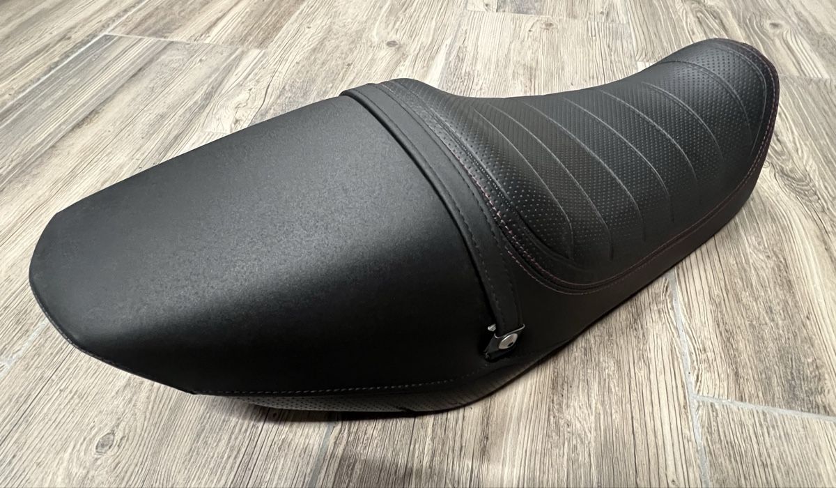 Yamaha Tutti i ricambio per moto: Yamaha XJR selle – Usato da Fribourg venduto da jul_65j9 3