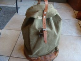 Sac spécial militaire suisse.