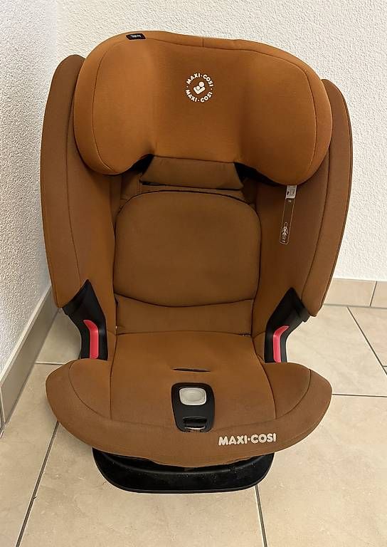 Seggiolini per auto: Kindersitz Maxi Cosi Titan Pro – Usato da Oberrohrdorf venduto da caa_lgv7