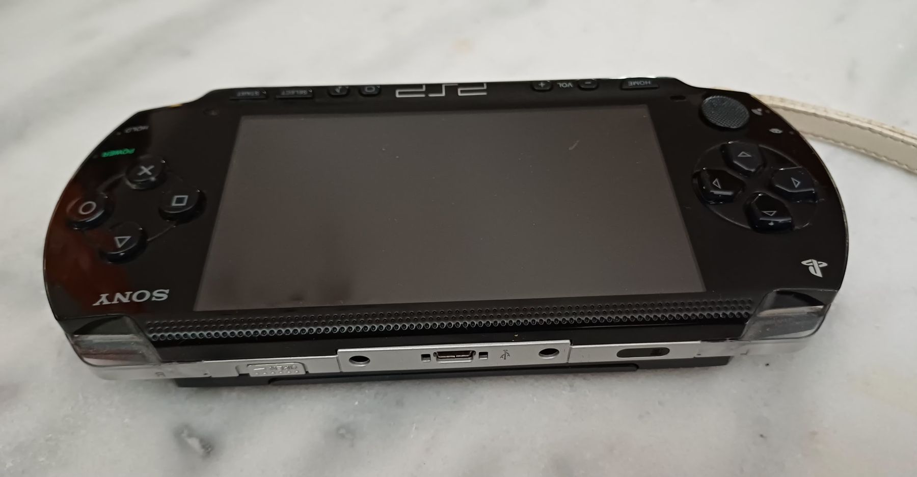 Sony Console: Sony PSP 1004 Schwarz mit Ladekabel – Usato da campascio venduto da cipollino01 2