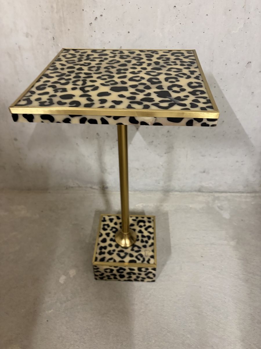 Kare Comodini: Beistelltisch Nachttisch Kare Leopard – Nuovo (secondo la descrizione) da Visp venduto da veraetatis 2