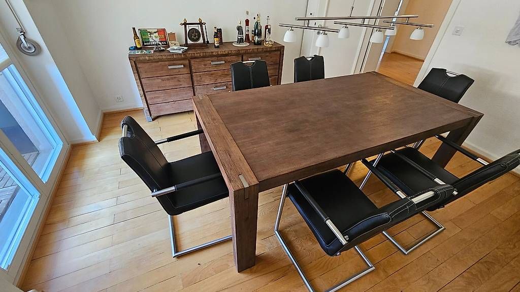 Cassettiere: Sideboard massiv Akazienholz – Usato da Basel venduto da Forestpit