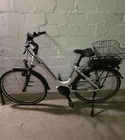 Neuwertiges Elektrobike mit höchstens 100 gefahrenen km.