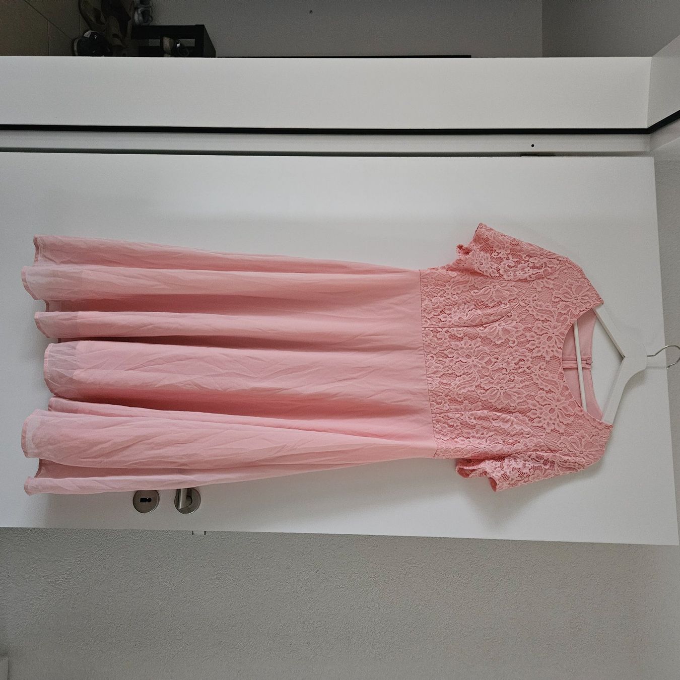 Kleider: Kleid rosa – Gebraucht aus Schwarzenbach SG von est_7h9s