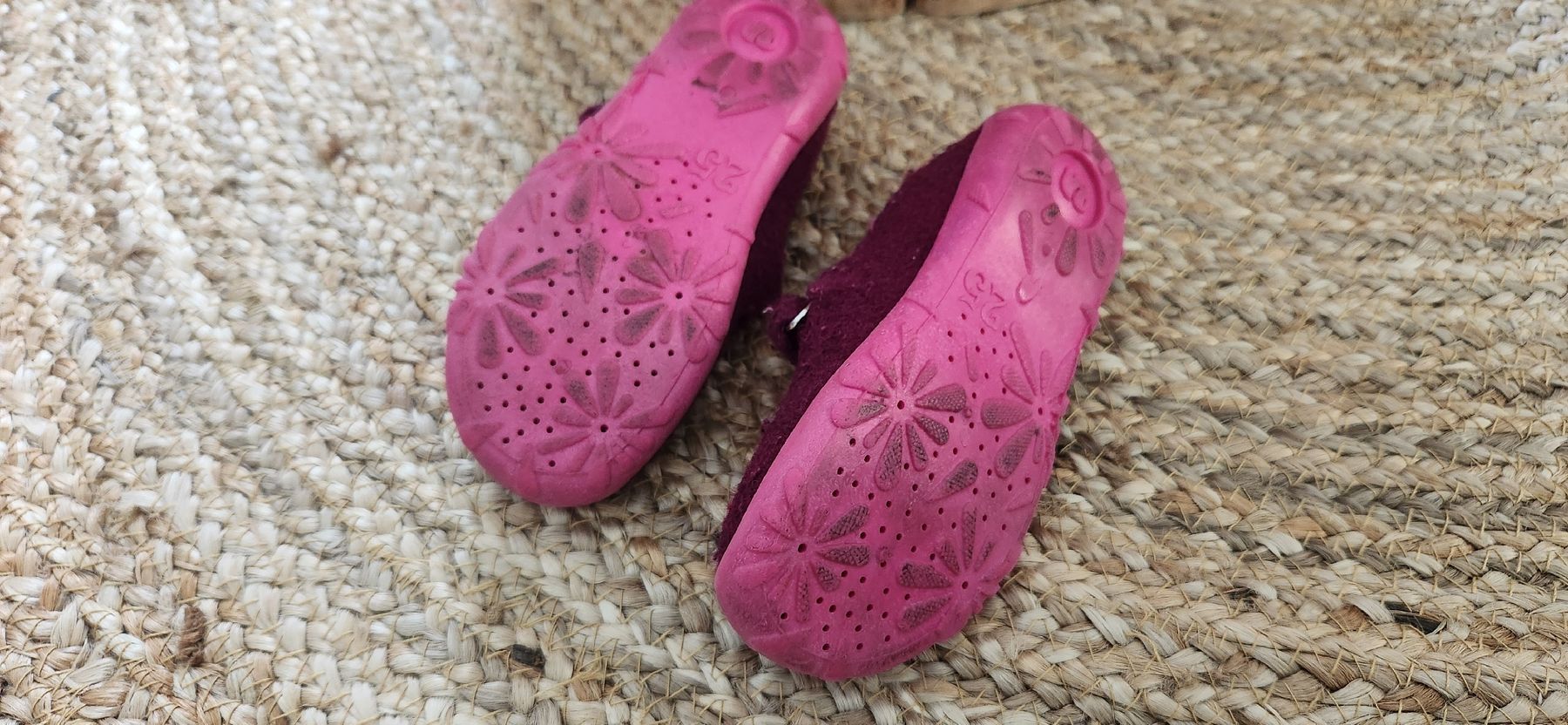 Scarpe per ragazzi: Hausschuh, 25 – Usato da Wädenswil venduto da Zuerichseegirl 2
