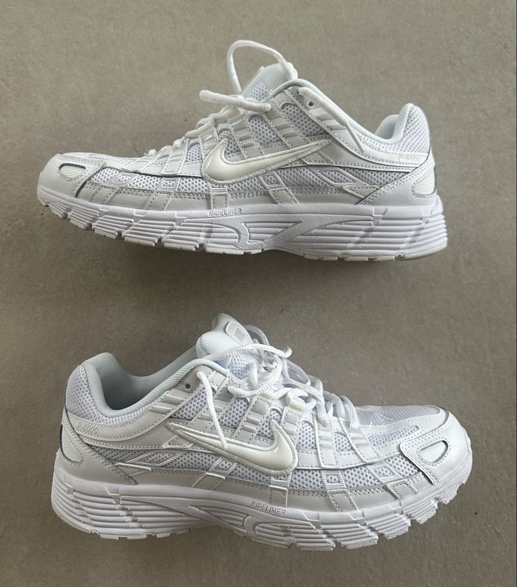 Nike Scarpe da uomo: Baskets Nike blanches 42 – Nuovo (secondo la descrizione) da Sonceboz-Sombeval venduto da lan_lp7g