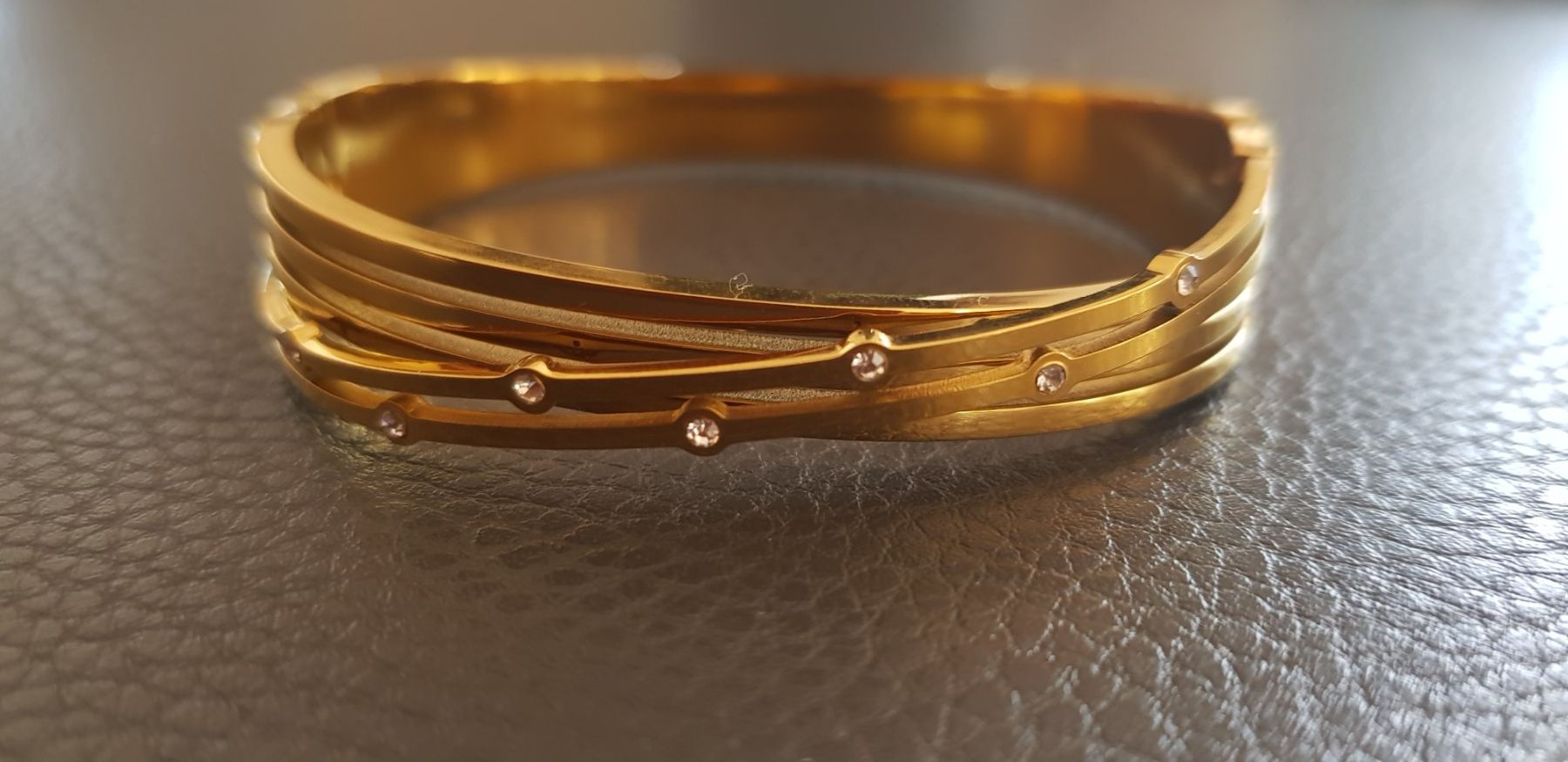 Armbänder & -reifen: Edelstahl Armreif gold – Gebraucht aus Eichberg von Land-Ei