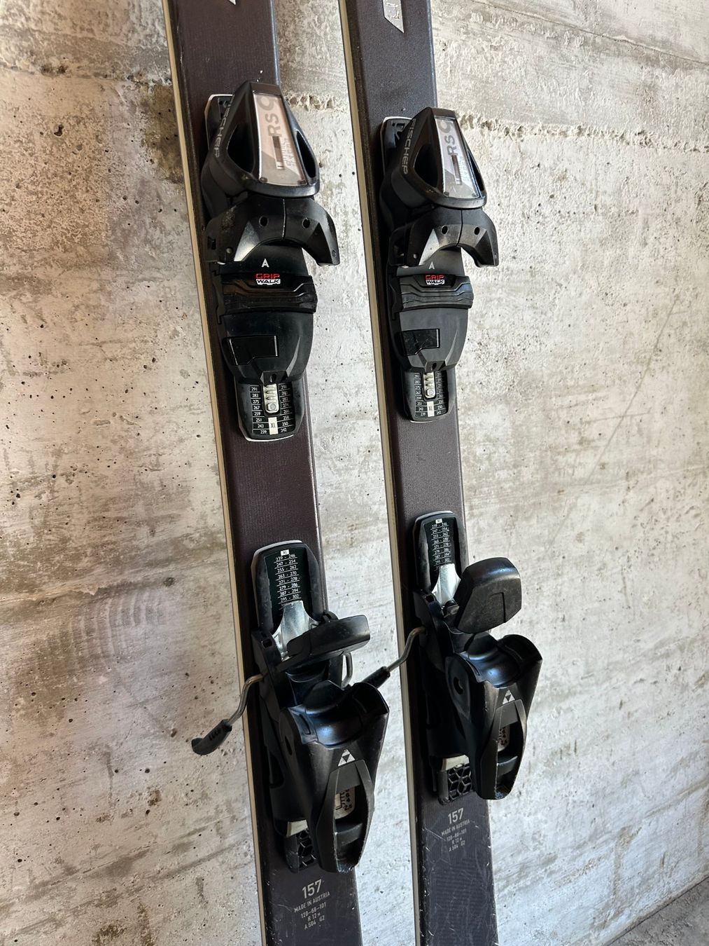 Fischer Skis: Fischer Divine Ski 157CM – Gebraucht aus Emmenbrücke von karkarkar 2
