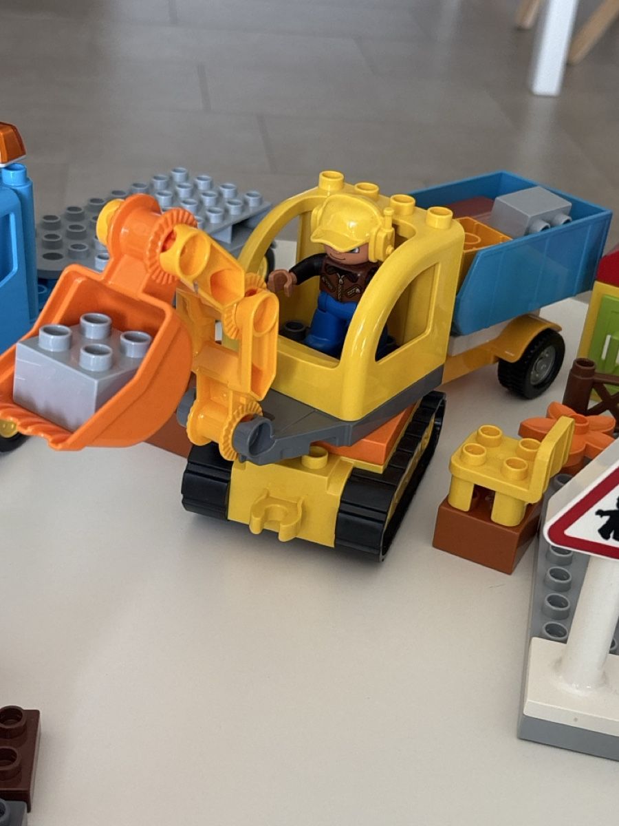 Lego Giocattoli: Duplo chantier improvisé – Usato da Lausanne venduto da pabernard 1
