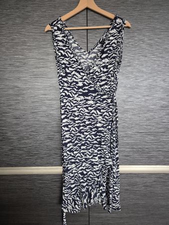 Vero Moda Wickelkleid, Grösse M, blau-weiss gemustert