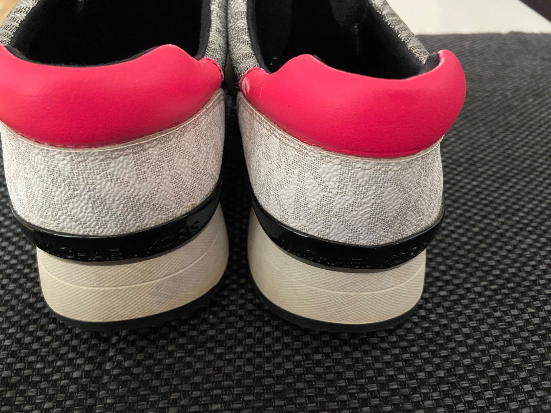 Michael Kors Scarpe da donna: Michael Kors Sneaker Gr 41 – Usato da Frenkendorf venduto da kokira 2