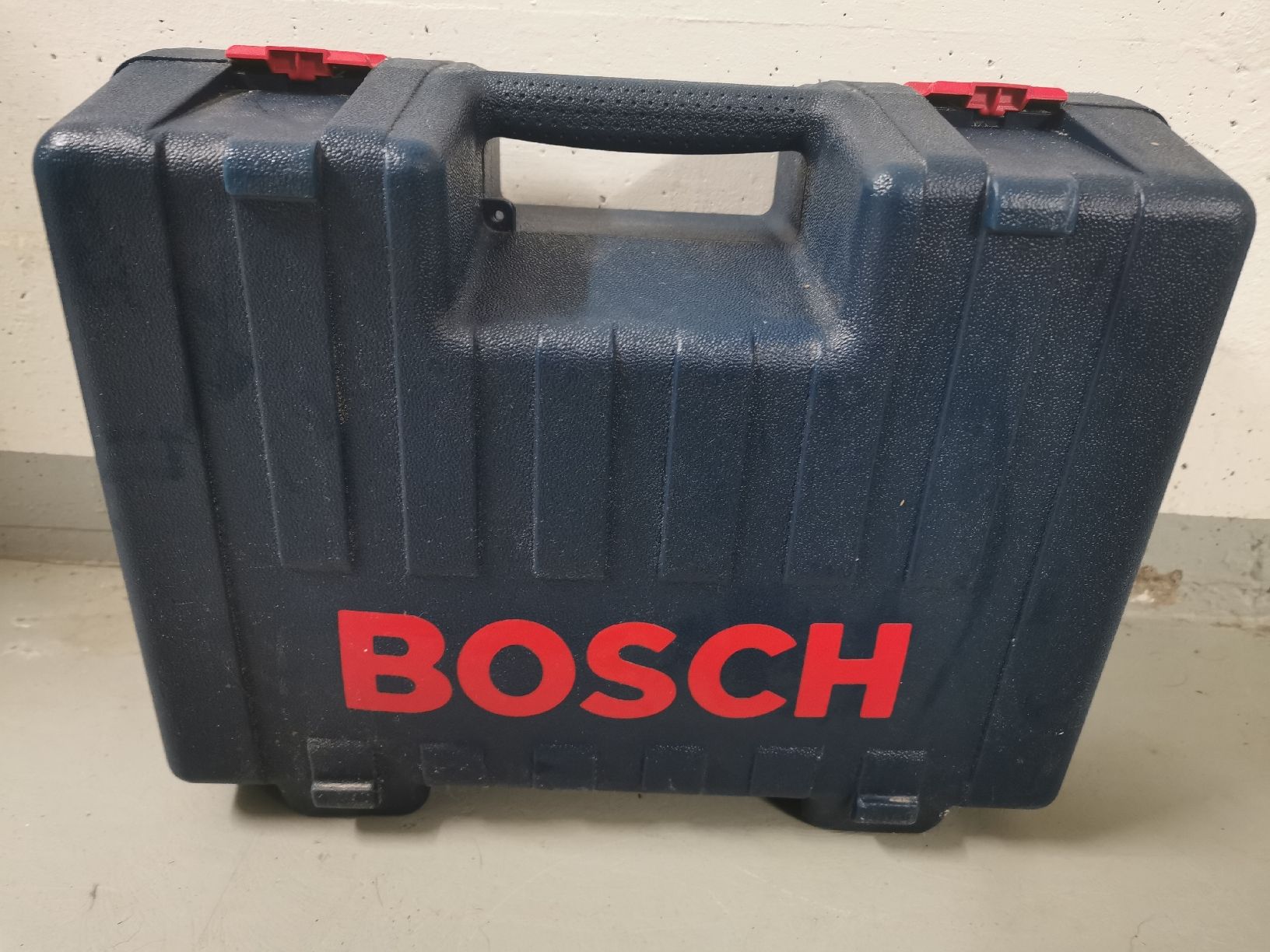 Bosch Tutti gli attrezzi: Bosch Hobel GHO 40-82 C Professional – Nuovo (secondo la descrizione) da Lotzwil venduto da JEBEMI 4