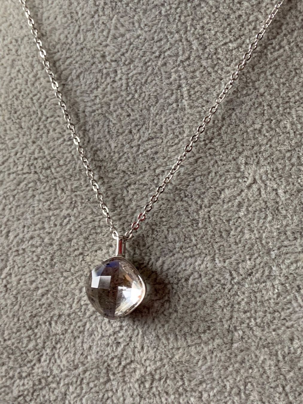 Swarovski Catenine: Swarovsky Kette leuchtend weiss – Usato da Laufen venduto da Bellebellezza