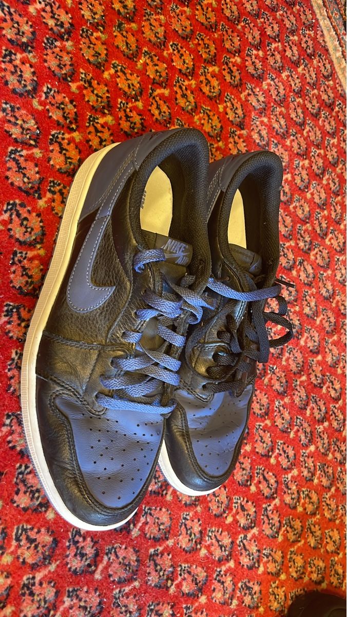 Jordan Herrenschuhe: Nike Air Jordan 1 – Gebraucht aus Walterswil SO von c1nephile