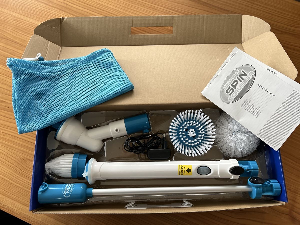 Altro per la casa: Spin Scrubber mit Ersatzbürsten-Set – Usato da Roggliswil venduto da momisch 1