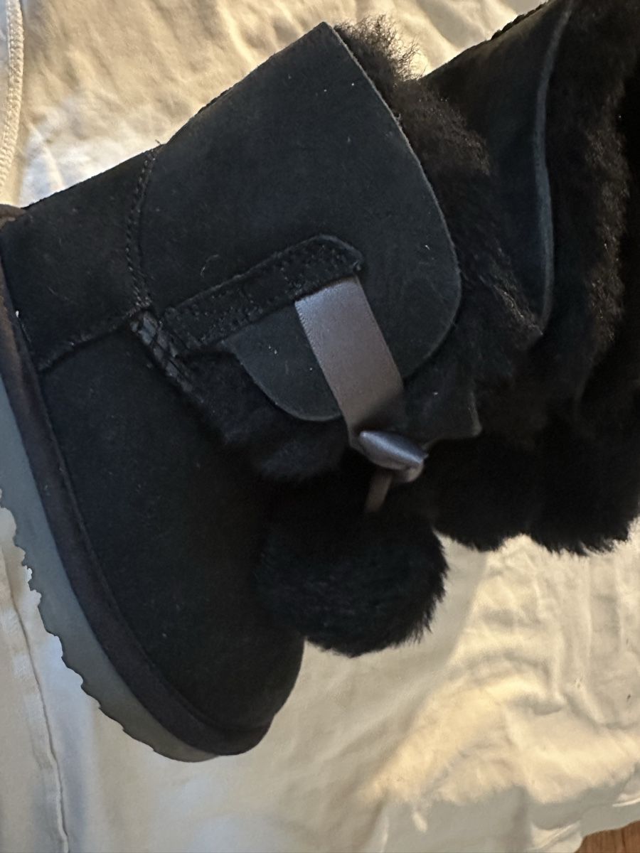 Ugg Scarpe per ragazzi: ugg kinder boots gr 26 – Usato da Uster venduto da bek_v2ct 1