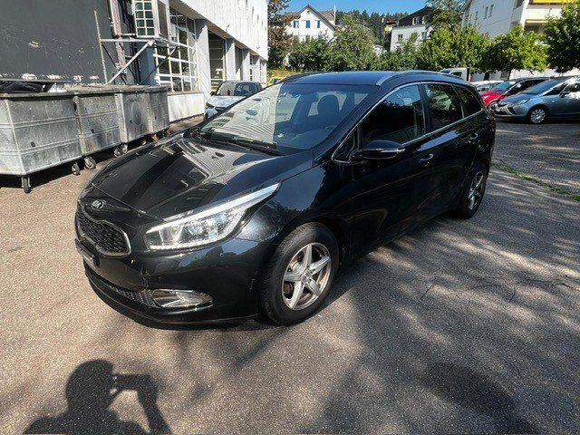 Kia Autos: KIA Ceed 1.6 GDI Kombi  manuel – Gebraucht aus Oberriet SG von jeepv8