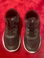 Schwarze Fila Sneaker, Gr 35