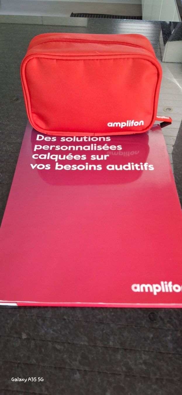 Attrezzature mediche: APPAREILS AUDITIFS - SIGNA "MOTION C&G X" – Usato da Bellelay venduto da Katia5 7