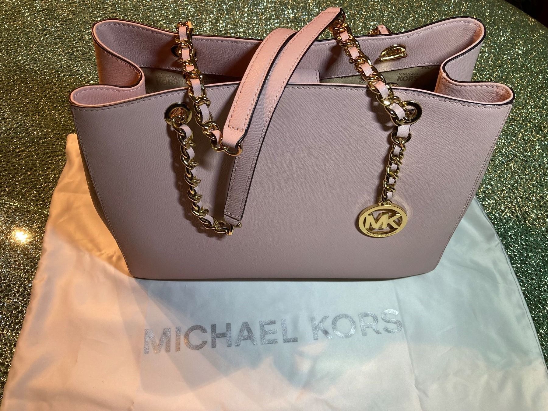 Michael Kors Sacs femmes: Handtasche Michael Kors – D'occasion à Muttenz par 4uLadies