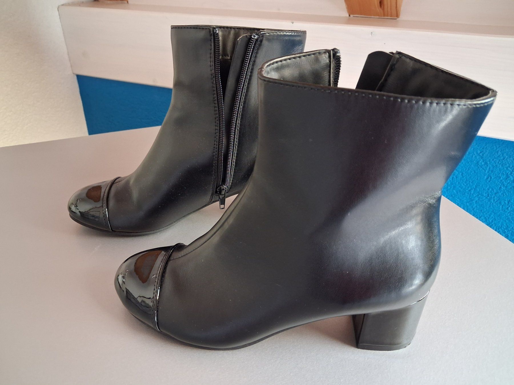 Scarpe da donna: STIEFELETTE SCHWARZ 37 – Nuovo (secondo la descrizione) da langnau venduto da Santos1411