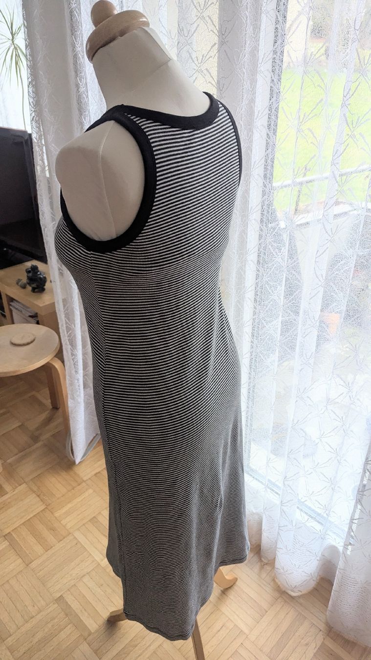 Uniqlo Vestiti: UNIQLO BH-Kleid/Streifen – Nuovo (secondo la descrizione) da Zürich venduto da Stonejewelry 1