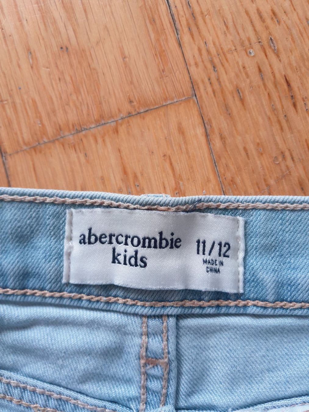 Pantaloni: Mädchen Shorts Grösse 11/12 – Usato da Worb venduto da Osterthal 3