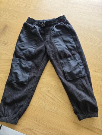 Leicht gefütterte Trainerhose Gr 104