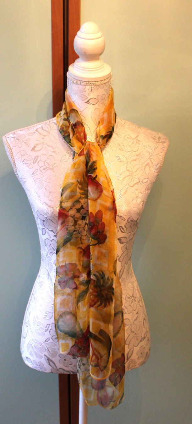 Foulard & Sciarpe: Foulard – Usato da Schaan venduto da antikes_und_kurioses