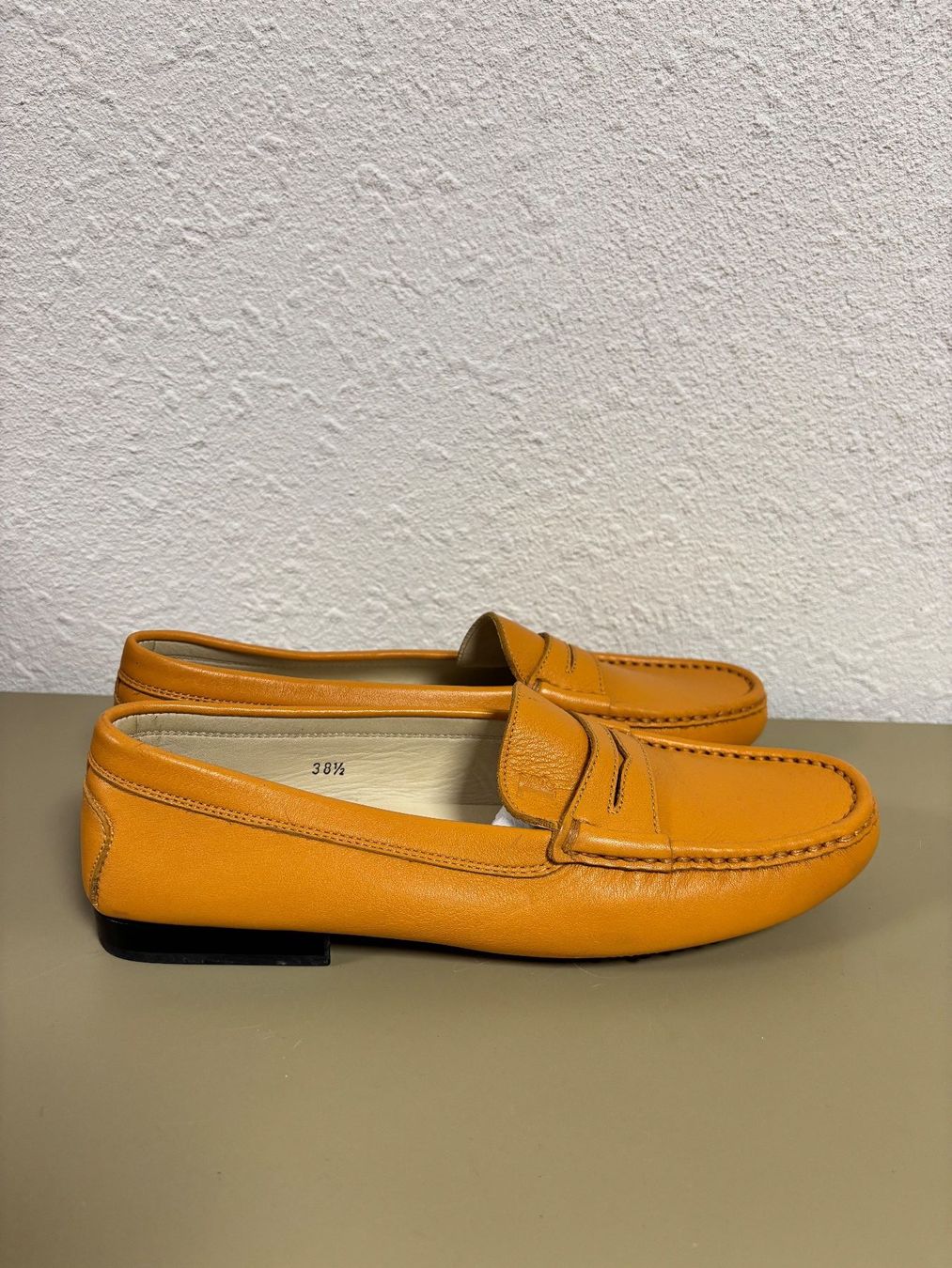 Tod'S Damenschuhe: Tod's Mocassins orange – Gebraucht aus Bottmingen von ana_5hrv 2