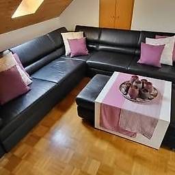 Sofas: Sofa 300x320 cm Leder schwarz mit Hocker und Tisch – Gebraucht aus Berg TG von Saratoga1972 1