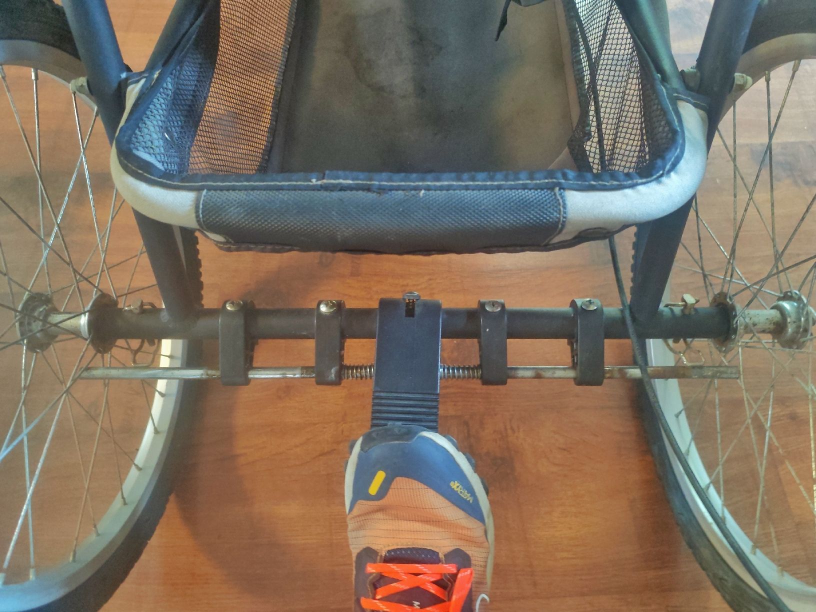TFK Kinderwagen: Jogging- Kinderwagen von TFK – Gebraucht aus Safnern von Mikegerbe0 3