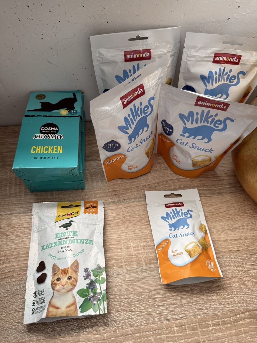 Mangimi: Katzensnacks Cosma & Animonda diverse Sorten 6 Stk – Nuovo (secondo la descrizione) da Bettwiesen venduto da Chair