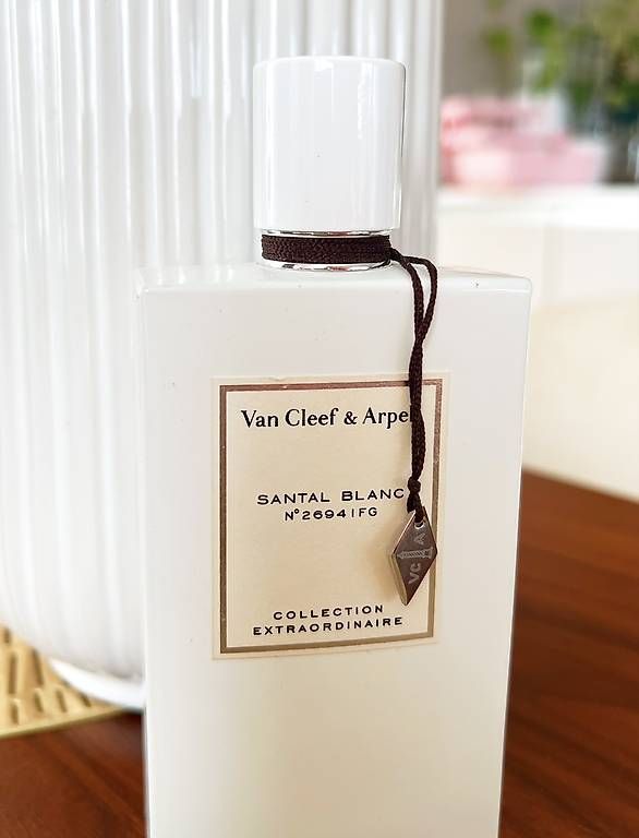 Van Cleef Parfums & Eau de Toilette: Van Cleef & Arpels Santal Blanc – D'occasion à Dietlikon par jgr_gr98 1