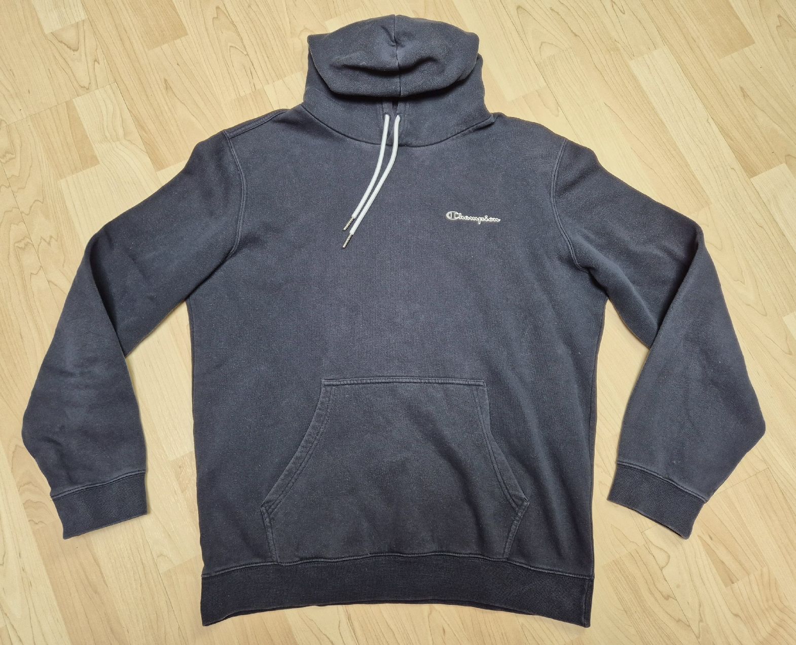 Champion Pulls & Sweat-shirts: Champion Hoodie Gr. L – D'occasion à St. Gallen par CaliSunshine