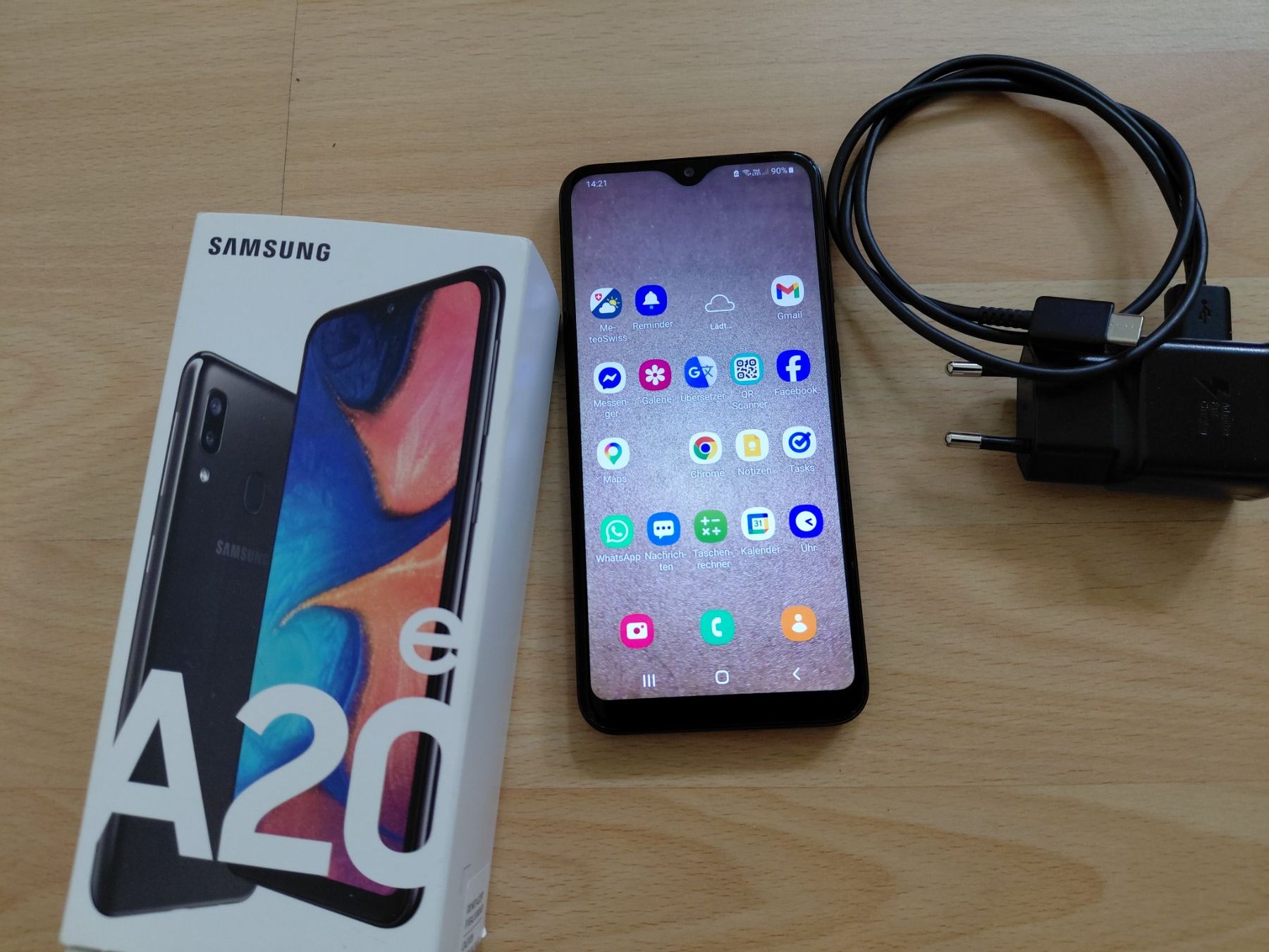 Samsung Handys / Smartphones: Handy SAMSUNG Galaxy A20e – Gebraucht aus Winterthur von Romolus1 1