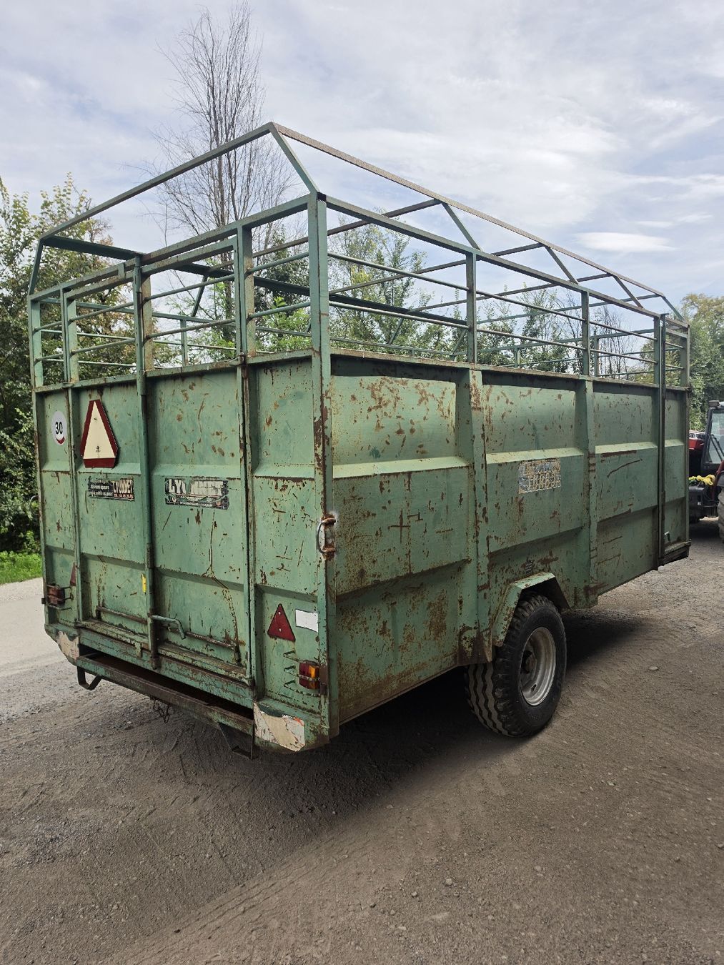 Anhänger: Viehwagen Lyonnet ab 1.-  – Gebraucht aus Flamatt von vek.vek 3