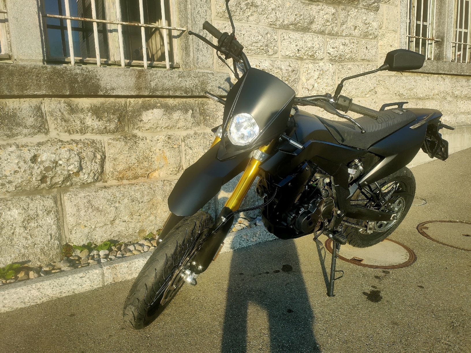 Mondial Route: Mondial SMX 125 – D'occasion à Schwellbrunn par ueli.l95 1