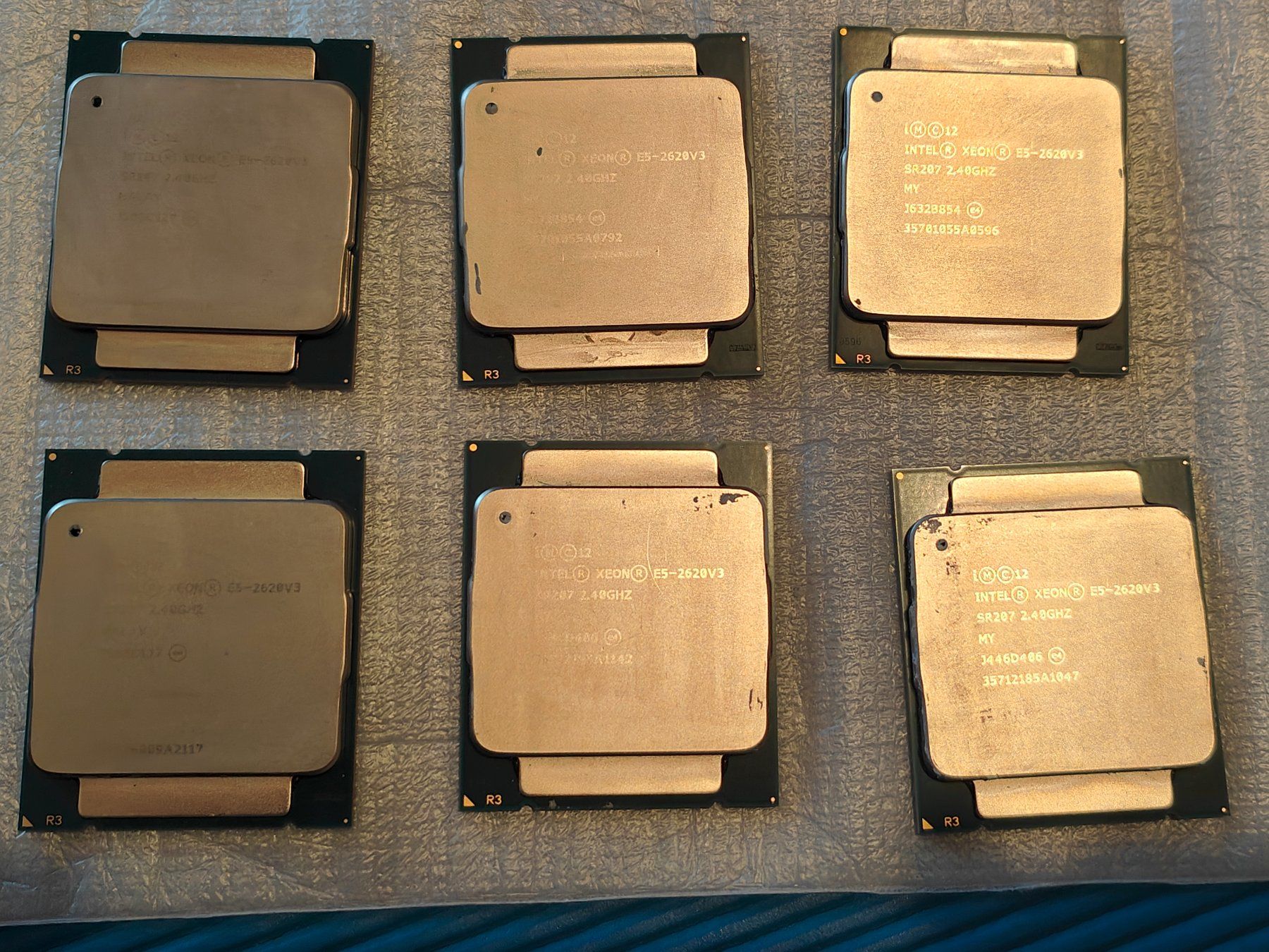 Intel PC: Intel Xeon E5-2620 v3 – Usato da Oberengstringen venduto da DelCtrl