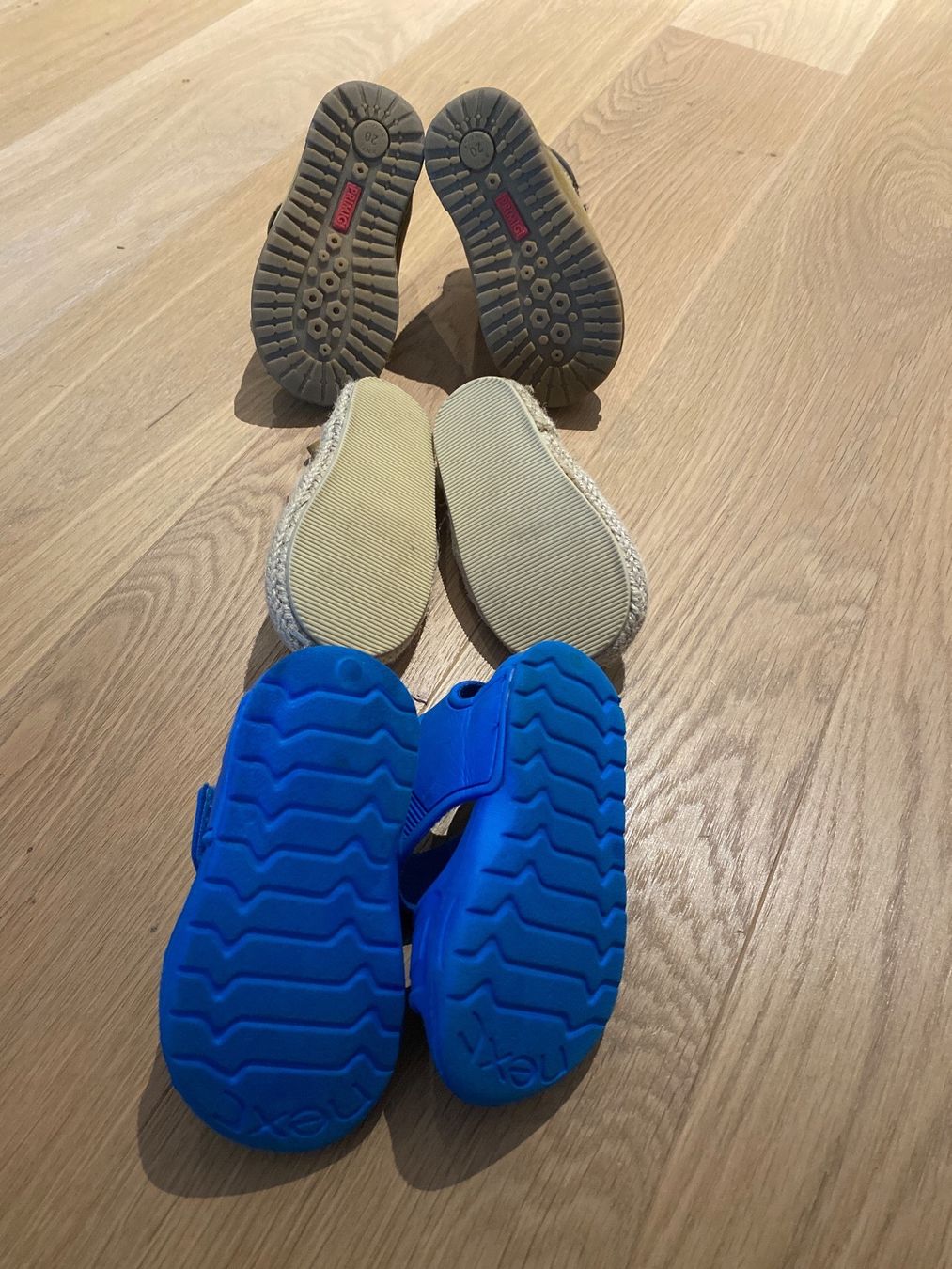Schuhe für Jungen: Schuhset Grösse 20 – Gebraucht aus Bolligen von Noeggeli10 1