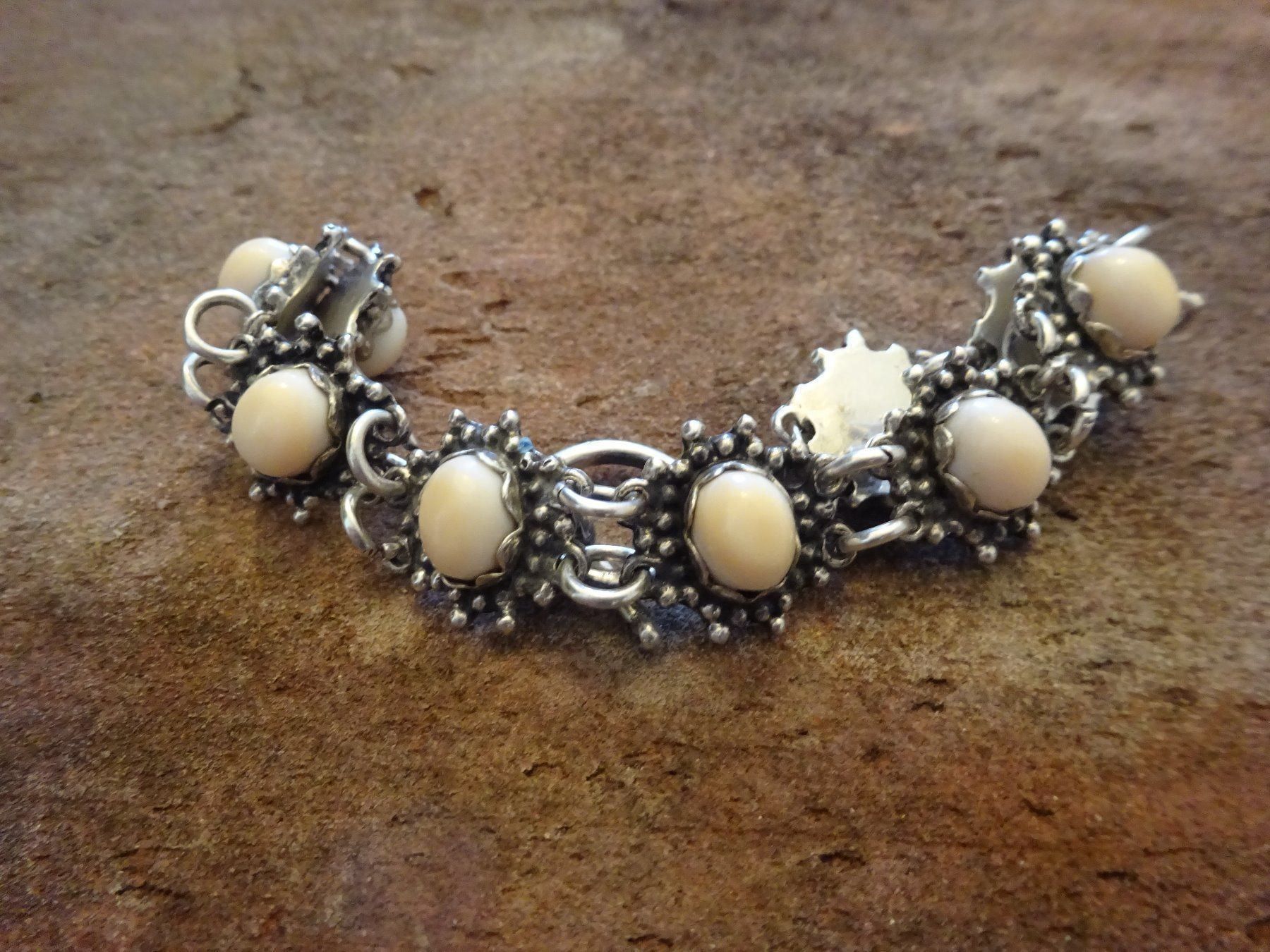 Bracciali & Braccialetti: Armband Engelhaut Koralle / 800 Silber – Usato da Esslingen venduto da FetteSchnecke 3