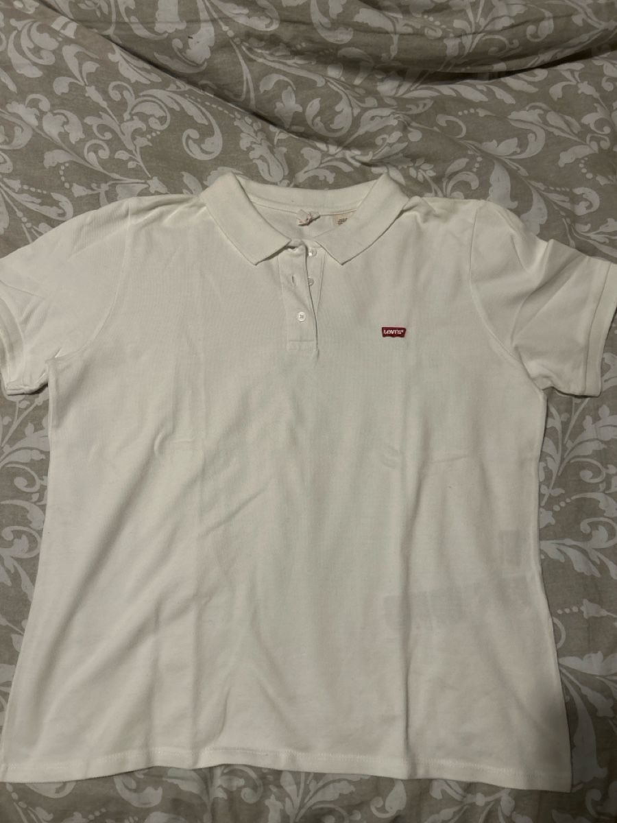 Levi's Magliette Polo: Polo Levi's Blanc Taille M  – Usato da Meyrin venduto da giu_v8tk