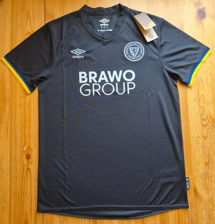 Eintracht Braunschweig Trikot Umbro Gr. M NEU Deutschland
