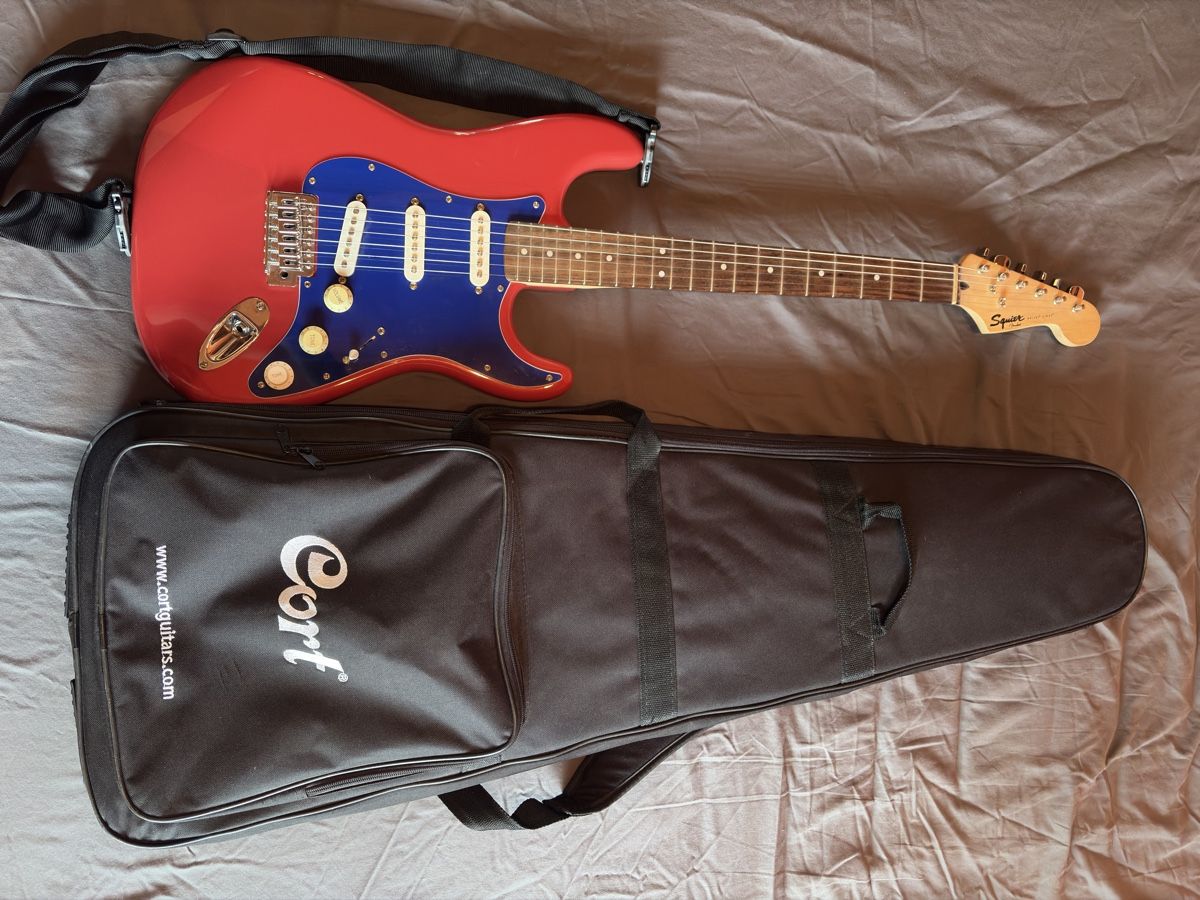 Squier Instruments de musique: E-Gitarre Set – D'occasion à Burgistein par marliber2004