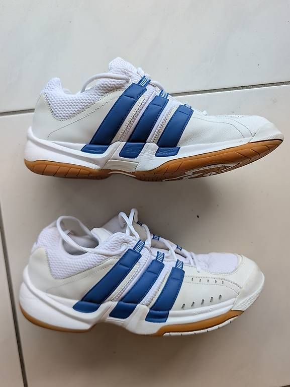 Scarpe da uomo: Adidas Hallenschuhe Grösse 44 – Usato da Hergiswil NW venduto da Bastaag 3