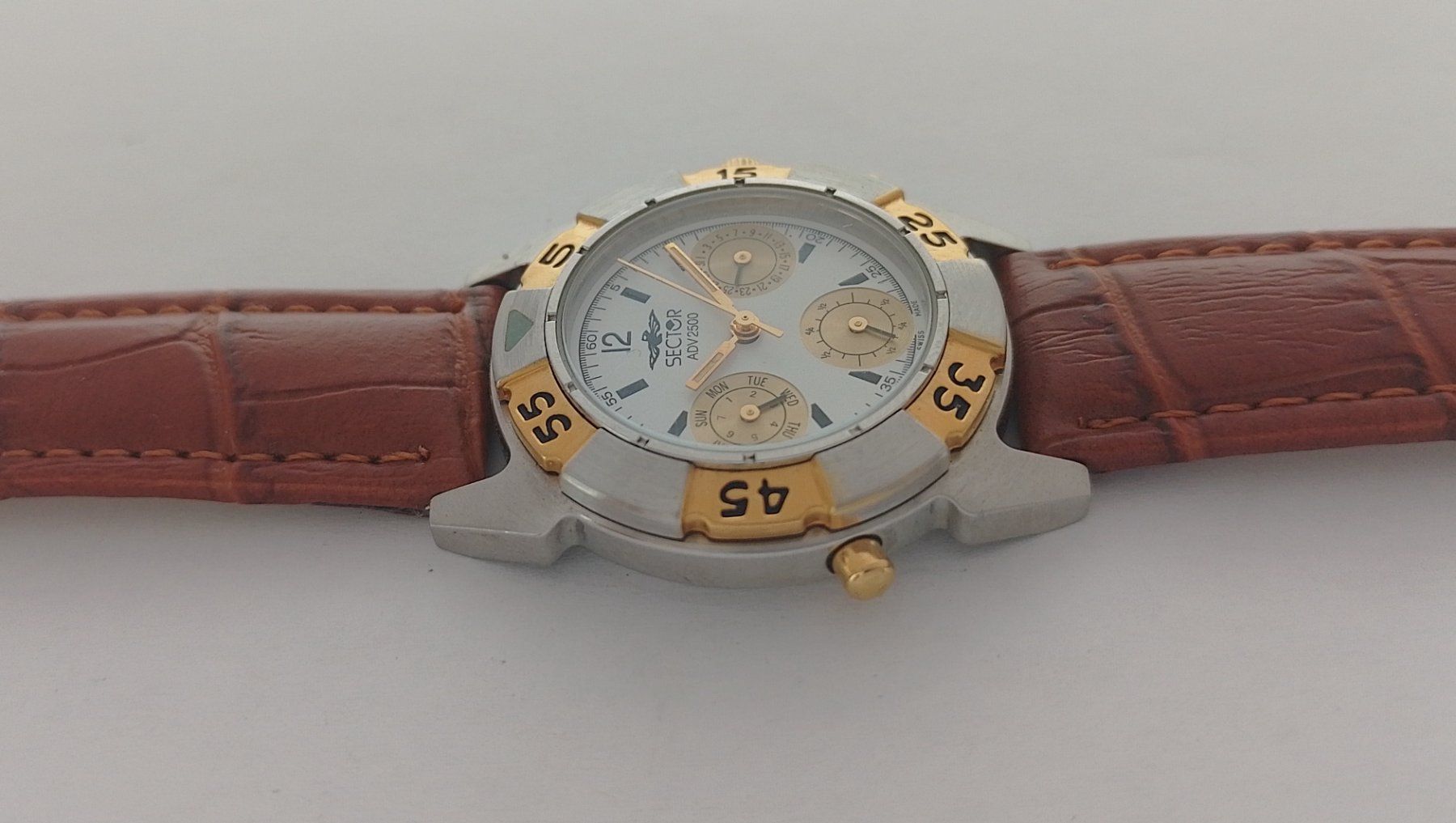 Sector Uhren: Sector ADV 2500 Vintage – Gebraucht aus Basel von Givens_Watches 3