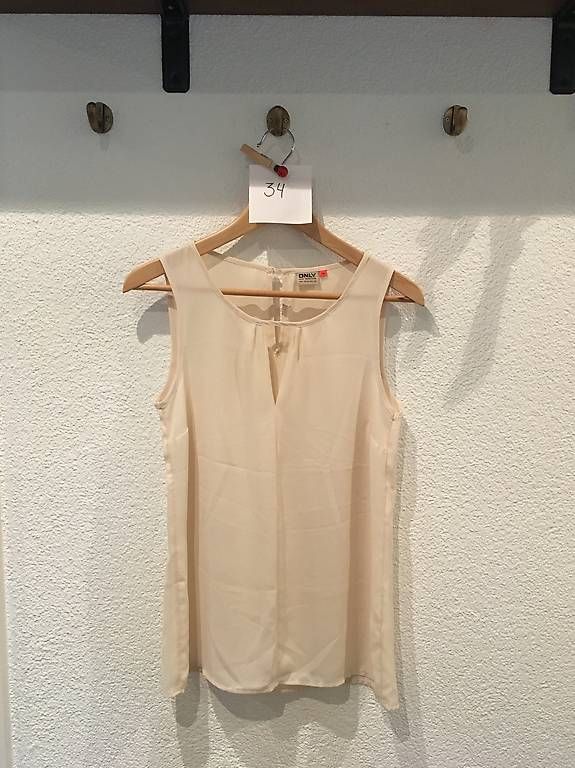 Only Blusen: edles cremeweisses Top/T-Shirt/Bluse – Neu (gemäss Beschreibung) aus Bern von Duartelina