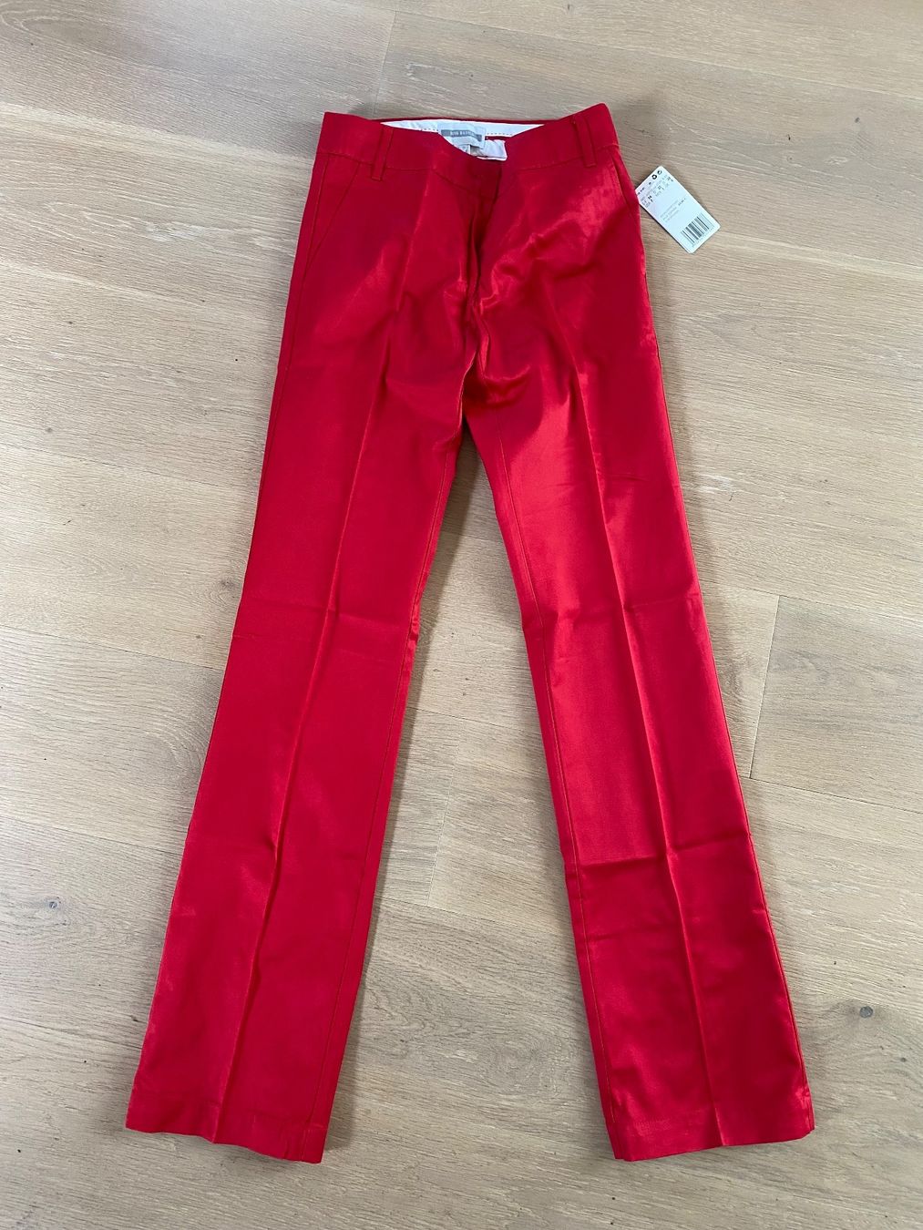 Mango Hosen: Neue rote Mango Hose Grösse 34 – Neu (gemäss Beschreibung) aus Winkel von Flyhy2020