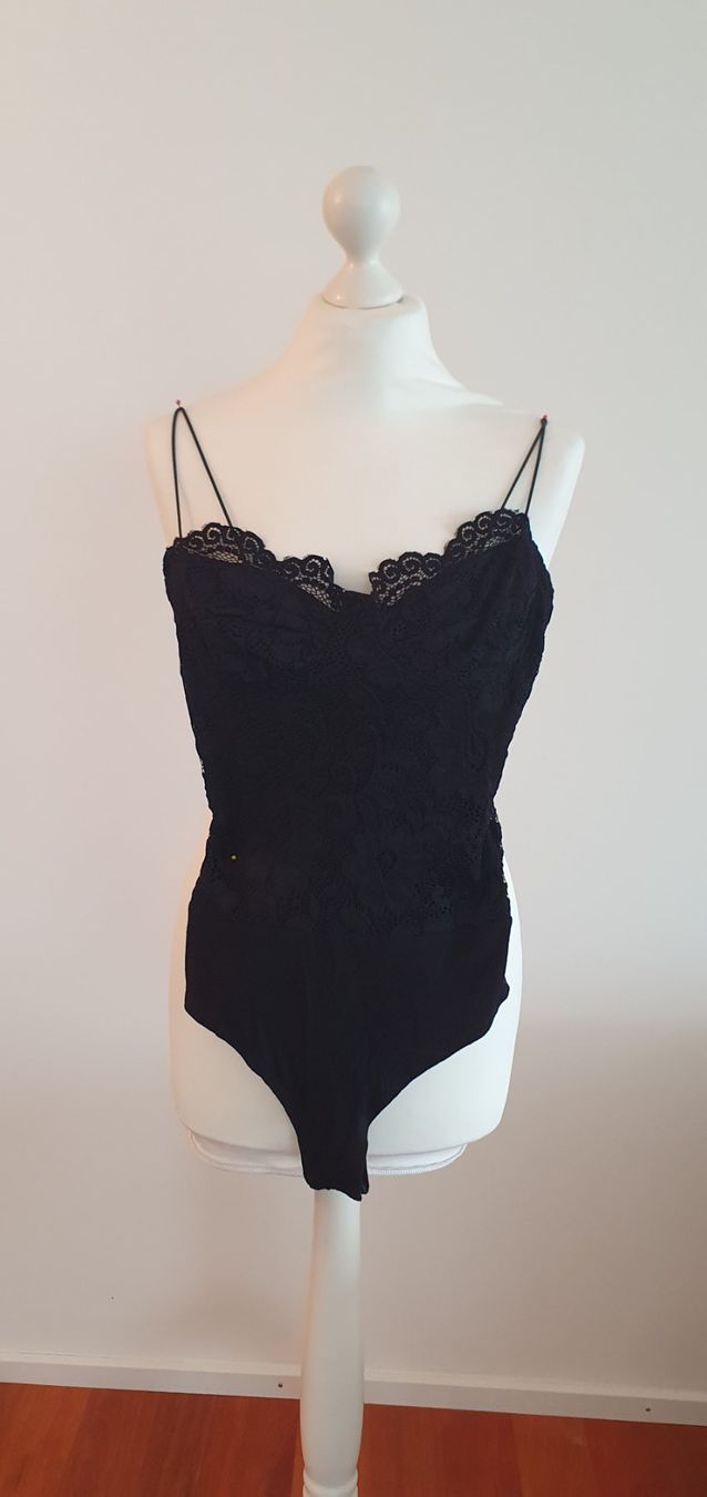 Top: Body Spitze schwarz Gr. XS – Usato da Stansstad venduto da InStyle8